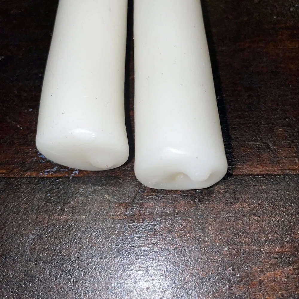 2 White Hand Dipped Seal‎ Oil Tapper Candle Alaska Candle Factory